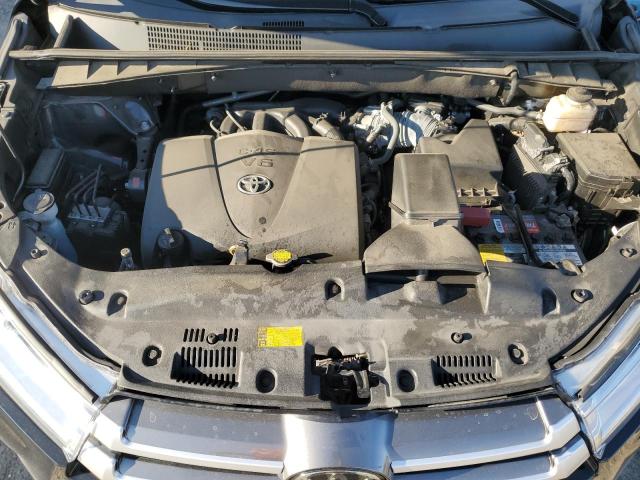 Photo 12 from auction – 2017 TOYOTA HIGHLANDER with VIN 5TDKZRFH8HS517989