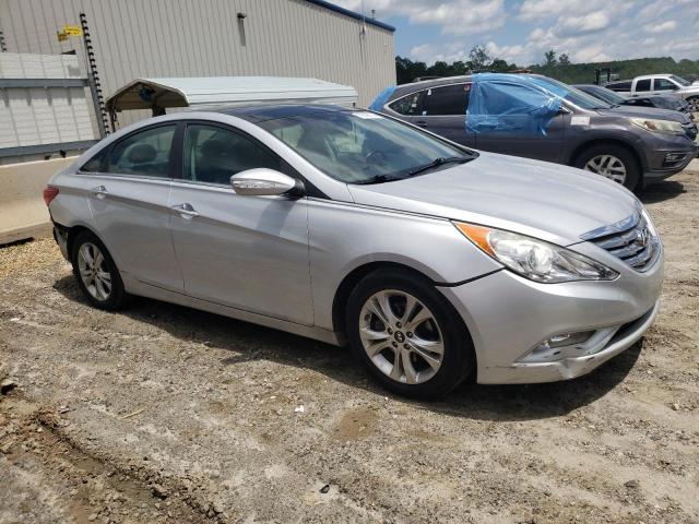 Photo 4 from auction – 2013 HYUNDAI SONATA SE with VIN 5NPEC4AC3DH717160