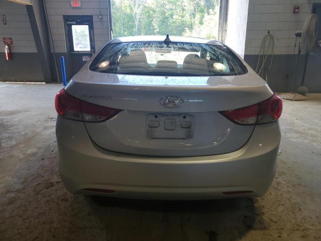 Photo 6 from auction – 2012 HYUNDAI ELANTRA GL with VIN 5NPDH4AE2CH077150