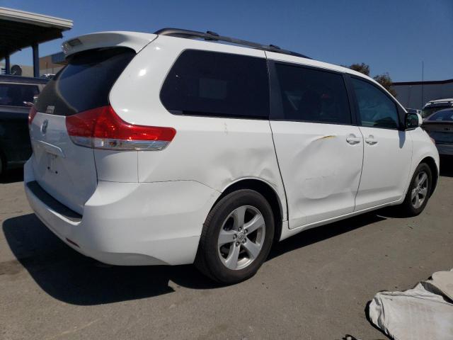 Photo 3 from auction – 2012 TOYOTA SIENNA LE with VIN 5TDKK3DC3CS209629