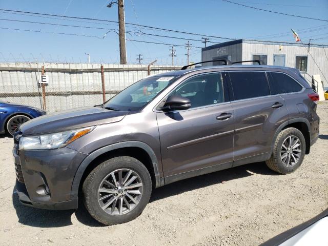Photo 1 from auction – 2019 TOYOTA HIGHLANDER with VIN 5TDJZRFH3KS581165