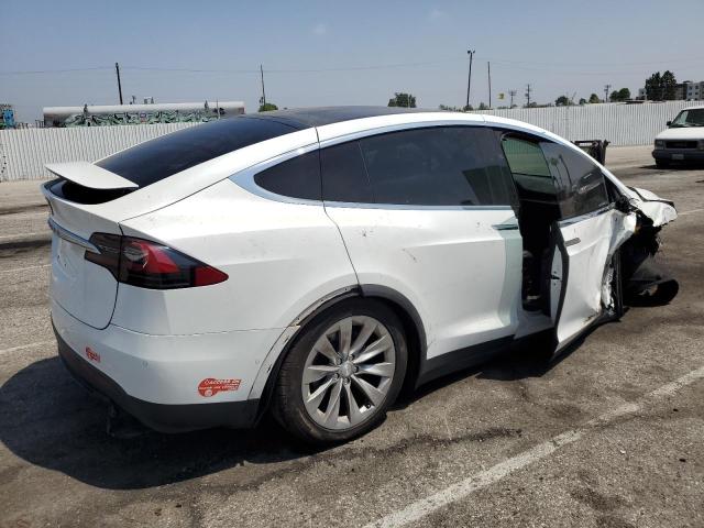 Photo 3 from auction – 2016 TESLA MODEL X with VIN 5YJXCDE22GF034220