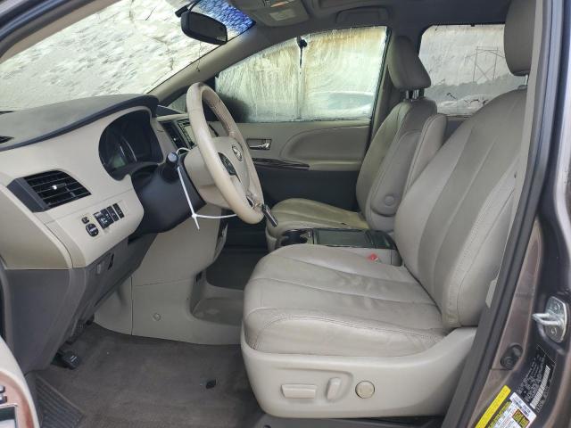 Photo 7 from auction – 2014 TOYOTA SIENNA XLE with VIN 5TDYK3DC2ES515931