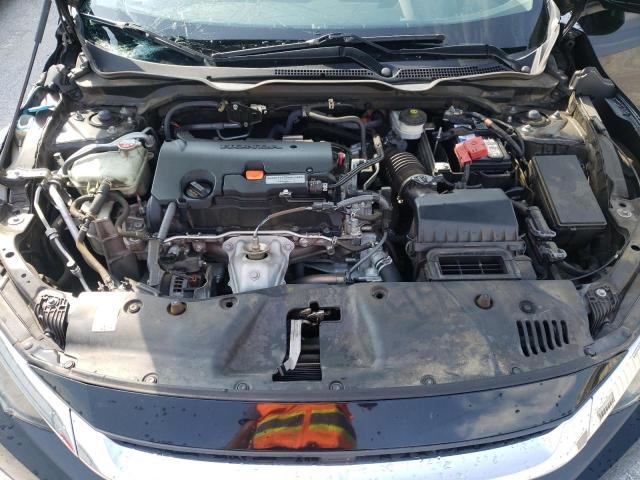 Photo 11 from auction – 2018 HONDA CIVIC LX with VIN 19XFC2F52JE003748