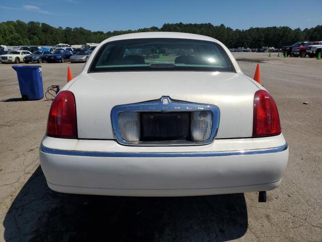 Photo 6 from auction – 2000 LINCOLN TOWN CAR S with VIN 1LNHM82W7YY899794