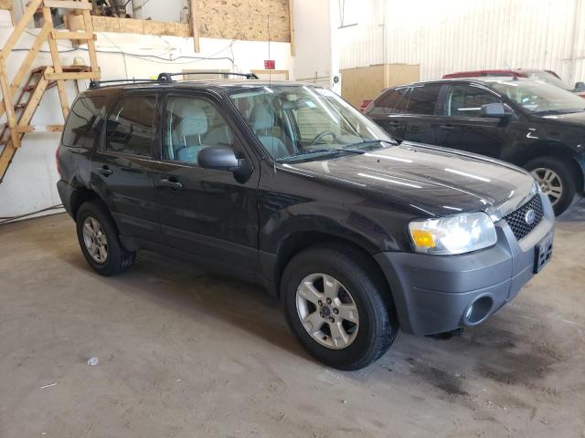 Photo 4 from auction – 2007 FORD ESCAPE XLT with VIN 1FMYU93167KA13801