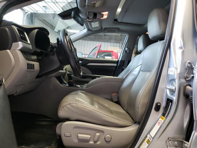 Photo 7 from auction – 2018 TOYOTA HIGHLANDER with VIN 5TDJZRFH2JS548401