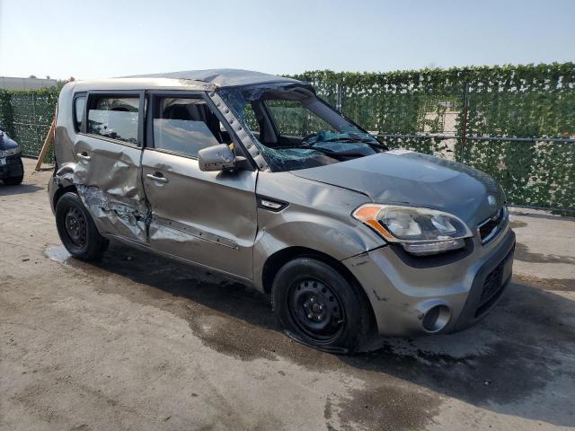 Foto 4 de la subasta – 2013 KIA SOUL con VIN KNDJT2A52D7601537