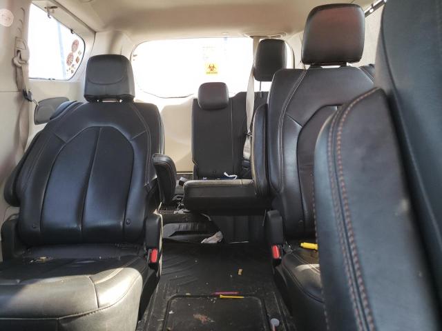 Photo 10 from auction – 2018 CHRYSLER PACIFICA T with VIN 2C4RC1BG4JR120924