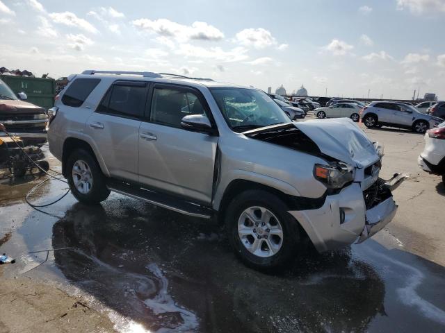 Photo 4 from auction – 2018 TOYOTA 4RUNNER SR with VIN JTEZU5JR5J5188276