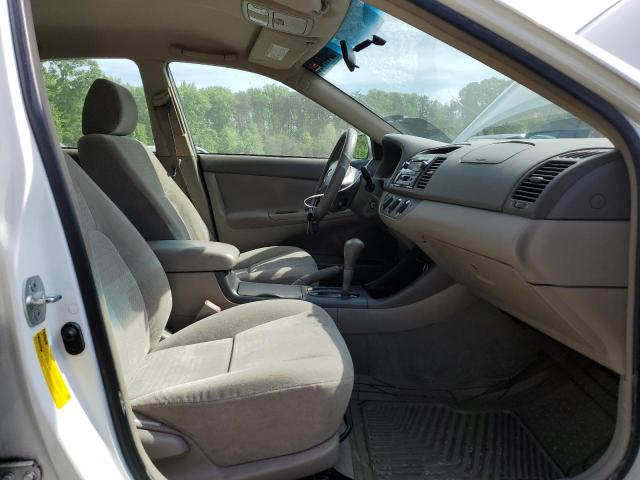 Photo 7 from auction – 2002 TOYOTA CAMRY LE with VIN 4T1BF30KX2U032388