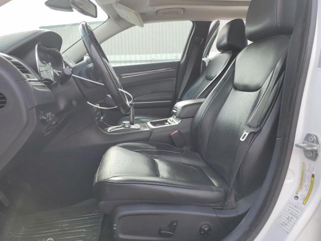 Photo 7 from auction – 2019 CHRYSLER 300 LIMITE with VIN 2C3CCAKG5KH534392