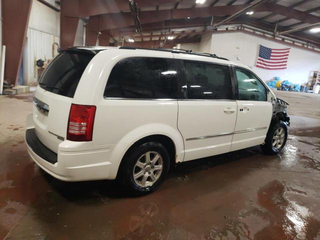 Photo 3 from auction – 2010 CHRYSLER TOWN & COU with VIN 2A4RR5D19AR350743