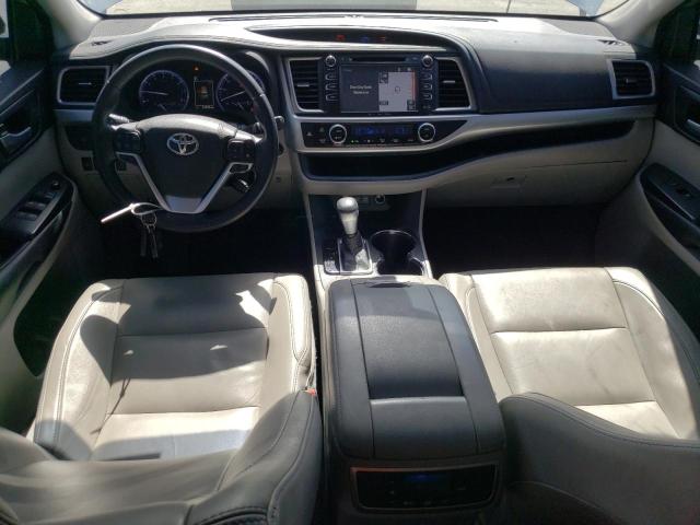Photo 8 from auction – 2018 TOYOTA HIGHLANDER with VIN 5TDKZRFH3JS539632