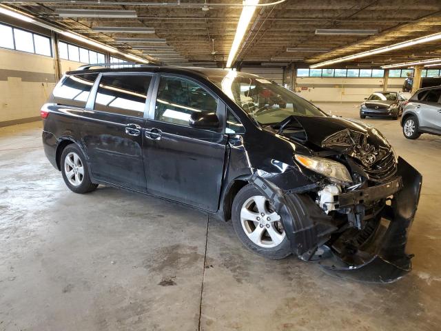 Photo 4 from auction – 2015 TOYOTA SIENNA LE with VIN 5TDKK3DC2FS551903
