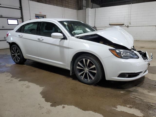 Photo 4 from auction – 2013 CHRYSLER 200 TOURIN with VIN 1C3CCBBG6DN766175