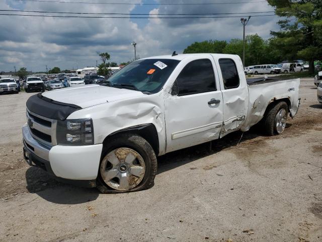 CHEVROLET SILVERADO 2011 with VIN 1GCRKREA4BZ245583 - Photo from auction