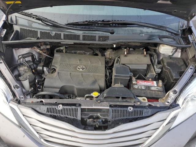 Photo 12 from auction – 2011 TOYOTA SIENNA XLE with VIN 5TDYK3DC1BS100529