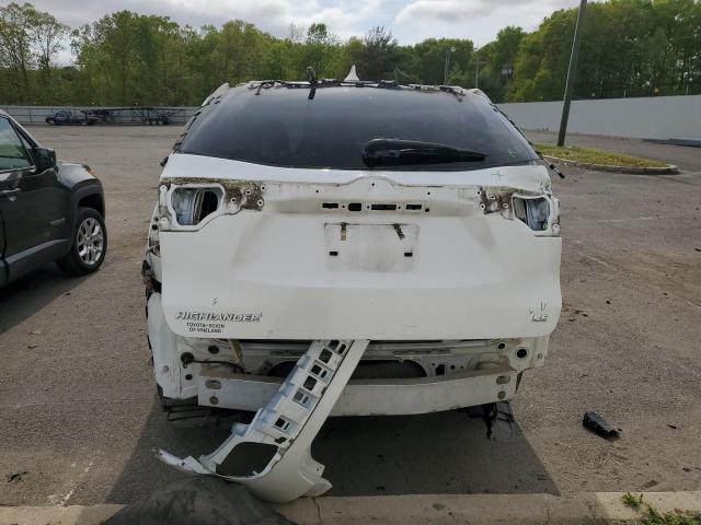 Photo 6 from auction – 2015 TOYOTA HIGHLANDER with VIN 5TDZKRFH0FS059512