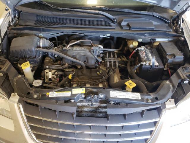 Photo 12 from auction – 2010 CHRYSLER TOWN & COU with VIN 2A4RR8D1XAR450089