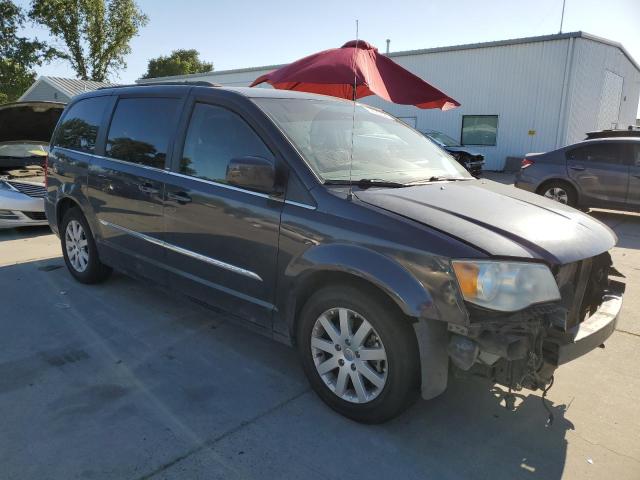 Photo 4 from auction – 2013 CHRYSLER TOWN & COU with VIN 2C4RC1BG1DR674300