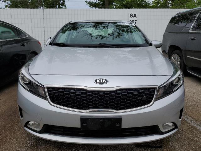 Photo 5 from auction – 2017 KIA FORTE EX with VIN 3KPFL4A87HE106039
