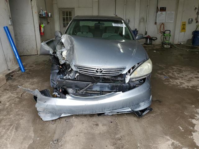 Photo 5 from auction – 2005 TOYOTA CAMRY LE with VIN 4T1BE32K15U514137