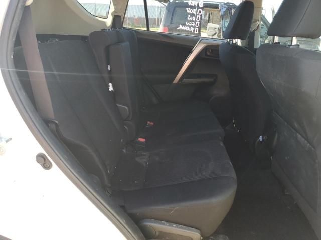 Photo 11 from auction – 2017 TOYOTA RAV4 LE with VIN JTMZFREV8HJ702104
