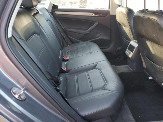 Photo 10 from auction – 2015 VOLKSWAGEN PASSAT S with VIN 1VWAT7A34FC039739