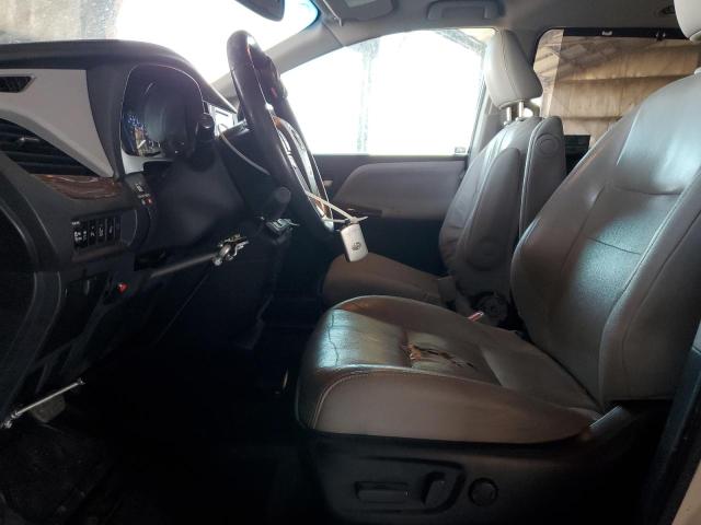 Photo 7 from auction – 2017 TOYOTA SIENNA XLE with VIN 5TDYZ3DC4HS832349