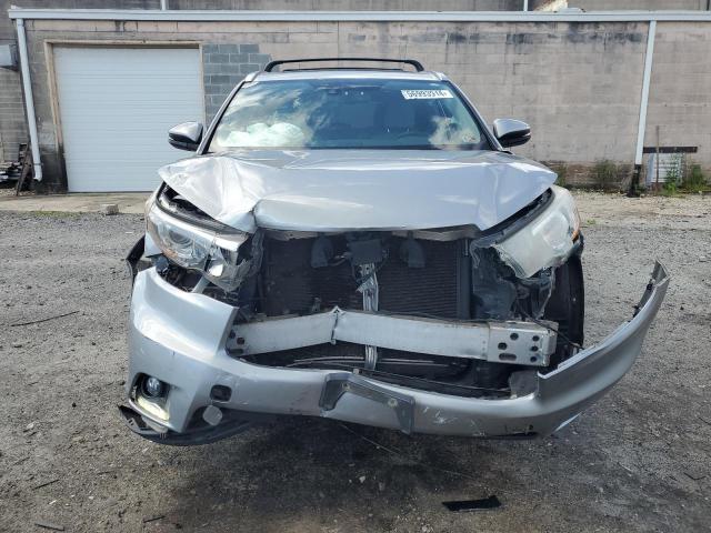 Photo 5 from auction – 2015 TOYOTA HIGHLANDER with VIN 5TDDKRFH3FS076511