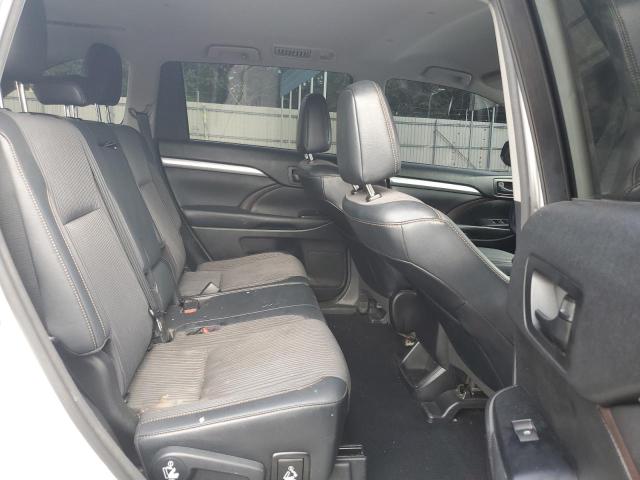 Photo 11 from auction – 2018 TOYOTA HIGHLANDER with VIN 5TDZZRFHXJS241576