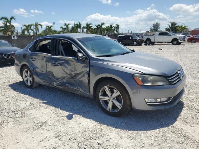 Photo 4 from auction – 2015 VOLKSWAGEN PASSAT S with VIN 1VWAS7A3XFC080489