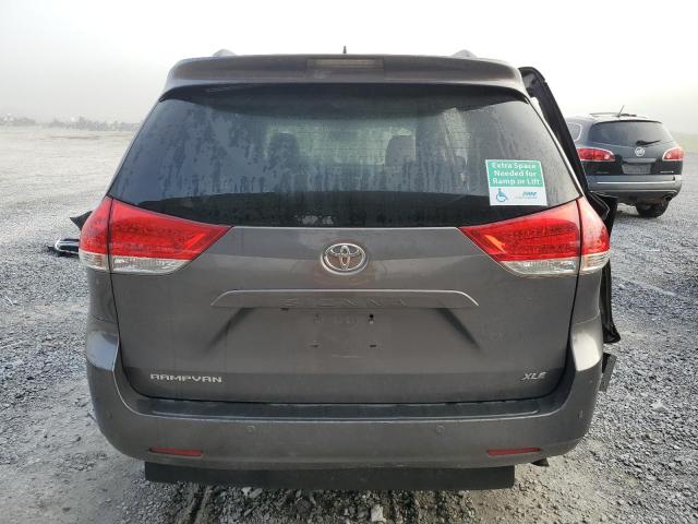 Photo 6 from auction – 2011 TOYOTA SIENNA XLE with VIN 5TDYK3DC1BS100529