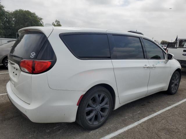 Photo 3 from auction – 2019 CHRYSLER PACIFICA T with VIN 2C4RC1FG4KR738577