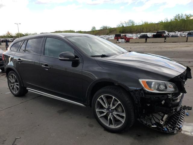 Photo 4 from auction – 2018 VOLVO V60 CROSS with VIN YV440MWK5J2056343