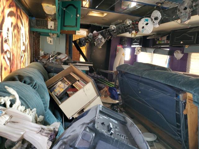 Photo 10 from auction – 1997 FREIGHTLINER CHASSIS X with VIN 4UZ6XJBC3VC832954