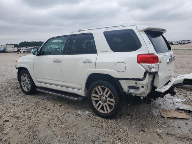 Photo 2 from auction – 2011 TOYOTA 4RUNNER SR with VIN JTEZU5JR1B5021432