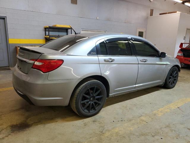 Photo 3 from auction – 2013 CHRYSLER 200 LIMITE with VIN 1C3CCBCG7DN526048