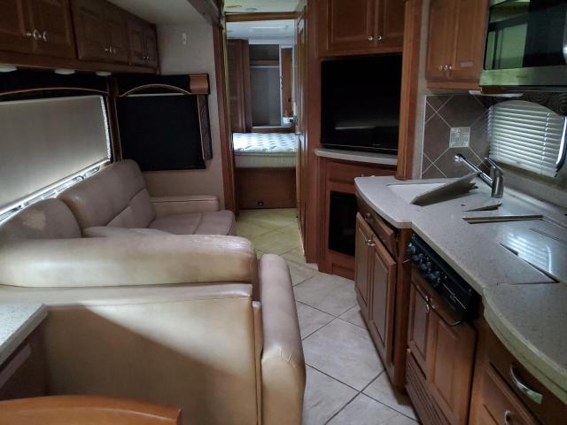 Photo 6 from auction – 2014 FREIGHTLINER CHASSIS XC with VIN 4UZAB2DT4DCFK1725