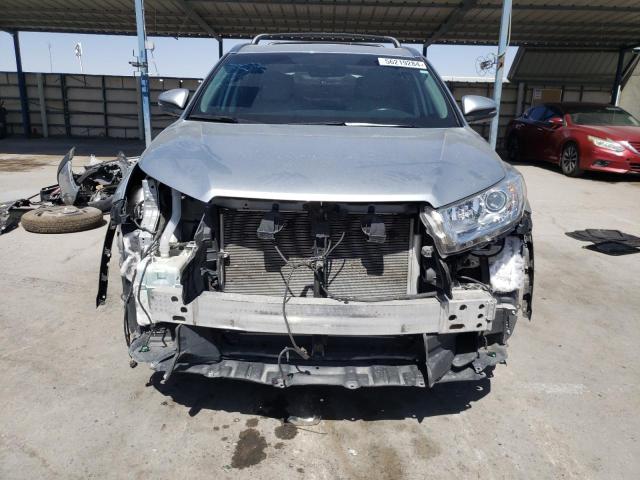 Photo 5 from auction – 2018 TOYOTA HIGHLANDER with VIN 5TDKZRFH3JS539632