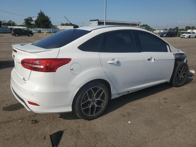 Photo 3 from auction – 2015 FORD FOCUS SE with VIN 1FADP3F28FL323085