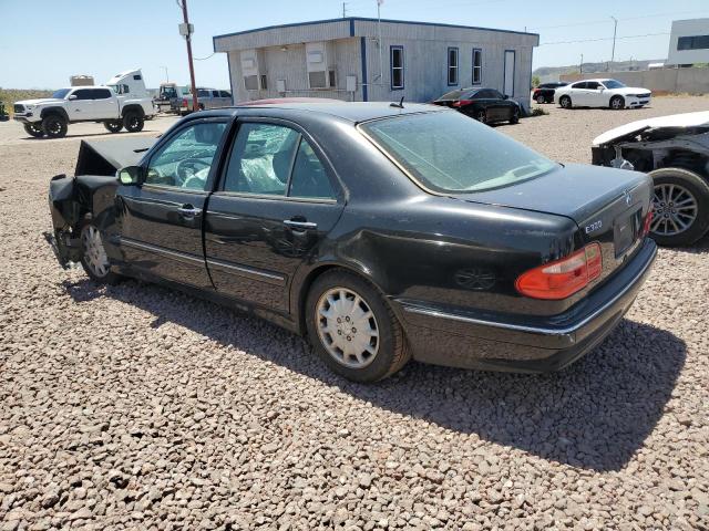 Photo 2 from auction – 2000 MERCEDES-BENZ E 320 with VIN WDBJF65J8YA995333