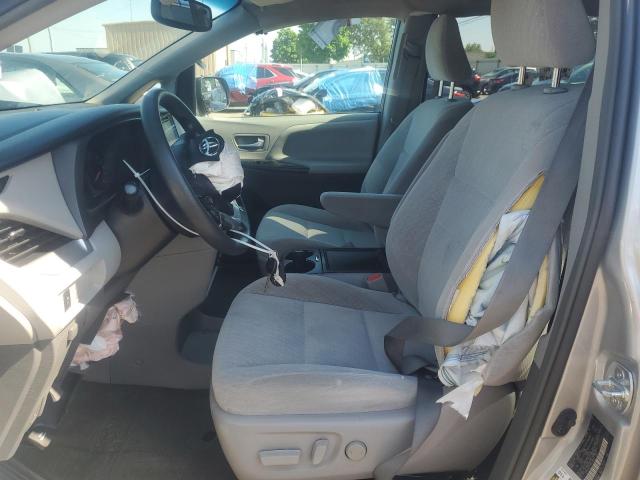 Photo 7 from auction – 2017 TOYOTA SIENNA LE with VIN 5TDKZ3DC7HS834490
