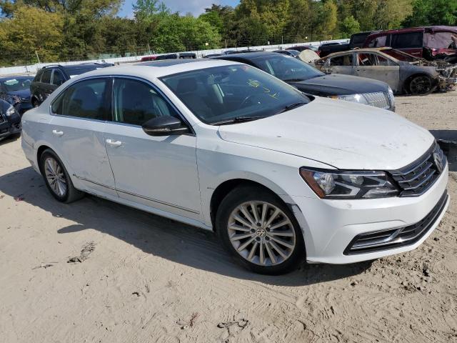 Photo 4 from auction – 2016 VOLKSWAGEN PASSAT SE with VIN 1VWBT7A30GC033006