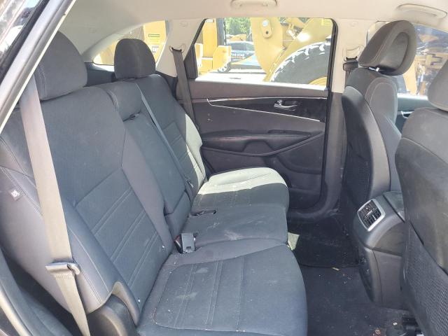 Photo 11 from auction – 2016 KIA SORENTO LX with VIN 5XYPG4A52GG141328