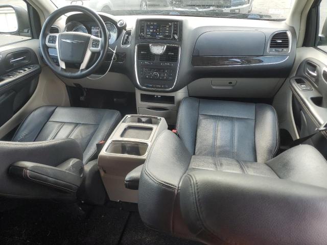 Photo 8 from auction – 2016 CHRYSLER TOWN & COU with VIN 2C4RC1BG9GR200731