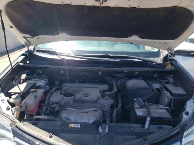 Photo 11 from auction – 2017 TOYOTA RAV4 LIMIT with VIN 2T3DFREV1HW644686