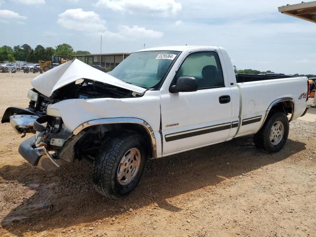 CHEVROLET SILVERADO 2000 with VIN 1GCEK14W1YZ185901 - Photo from auction