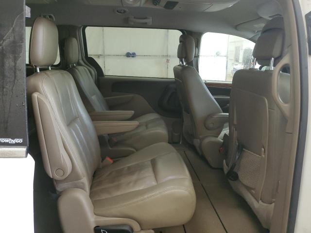 Photo 11 from auction – 2013 CHRYSLER TOWN & COU with VIN 2C4RC1BG7DR604655